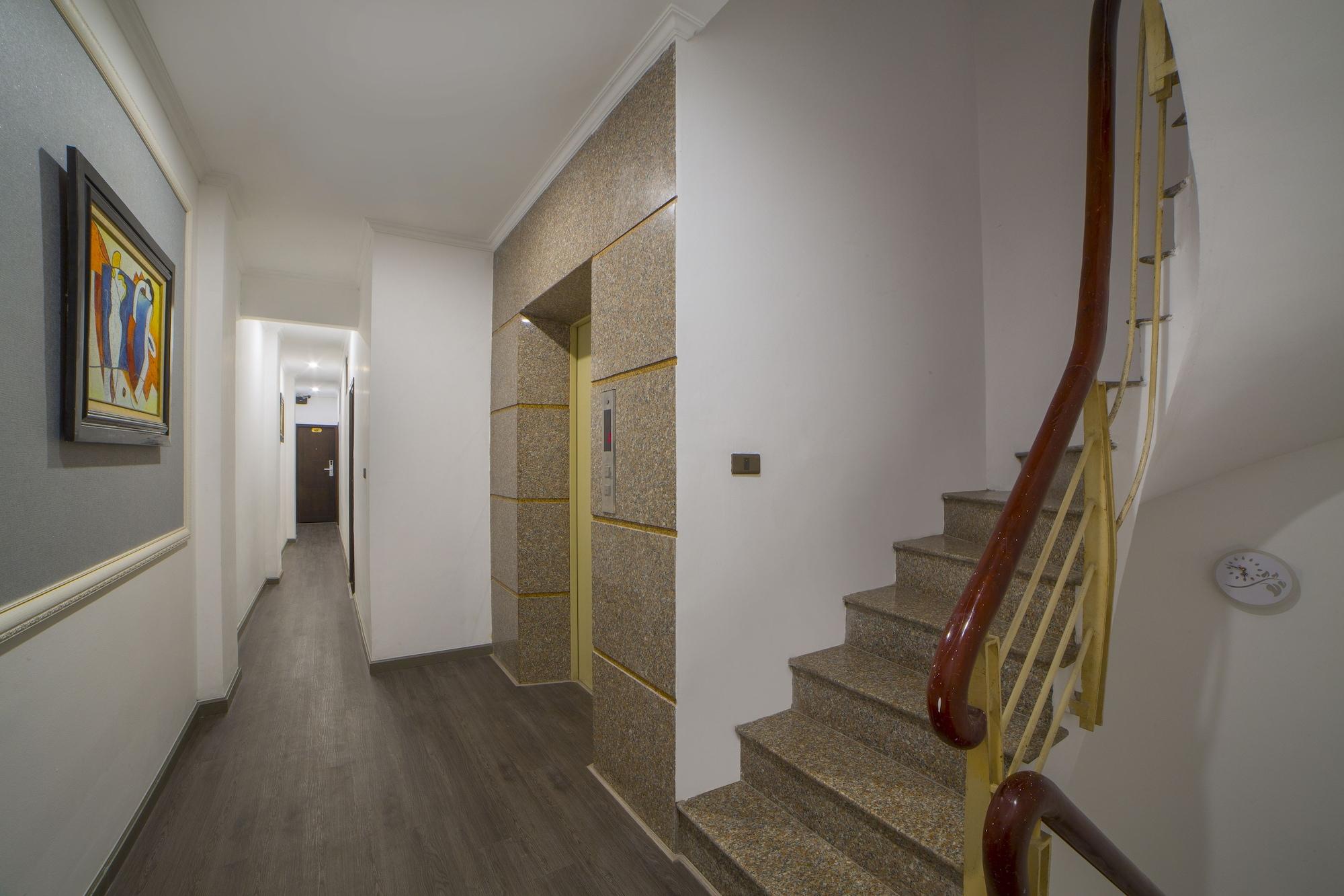 Galliot Central Hotel Hanoi Buitenkant foto